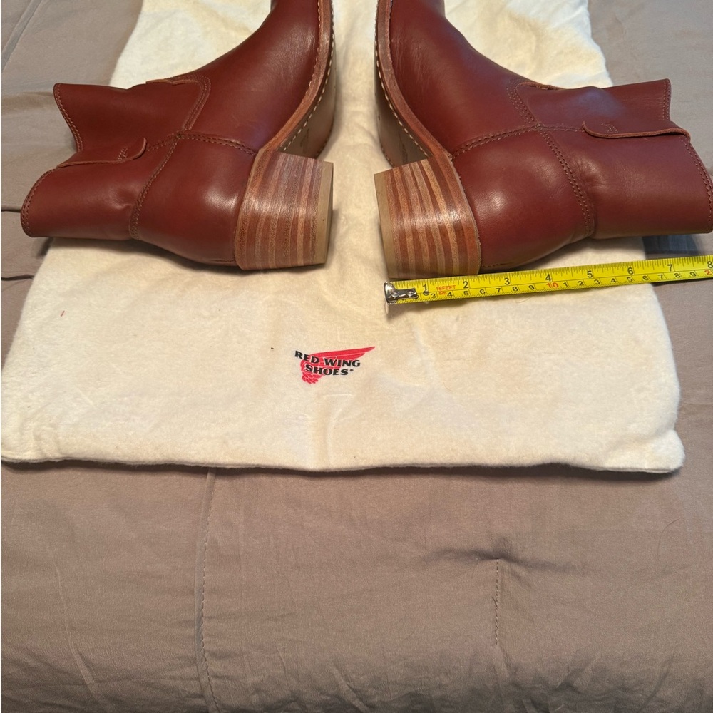 Red Wing Shoes Rich Brown Leather Boots - Picture 3 of 11